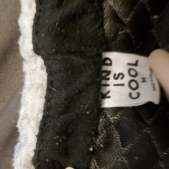 Girls kind is cool skirt - Picture 3 of 3